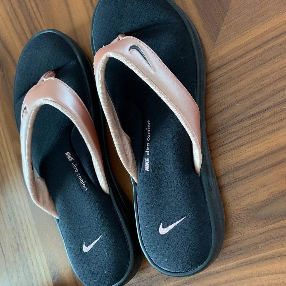 Nike Flip Flips